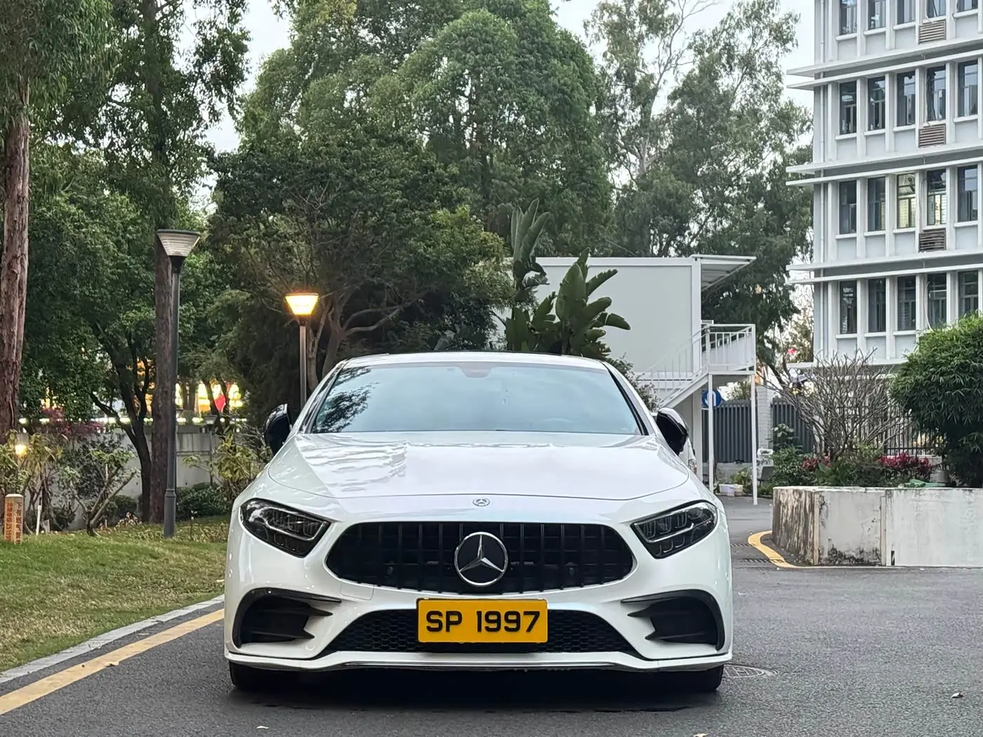 Mercedes-Benz CLS 2020 — Photo 2/13
