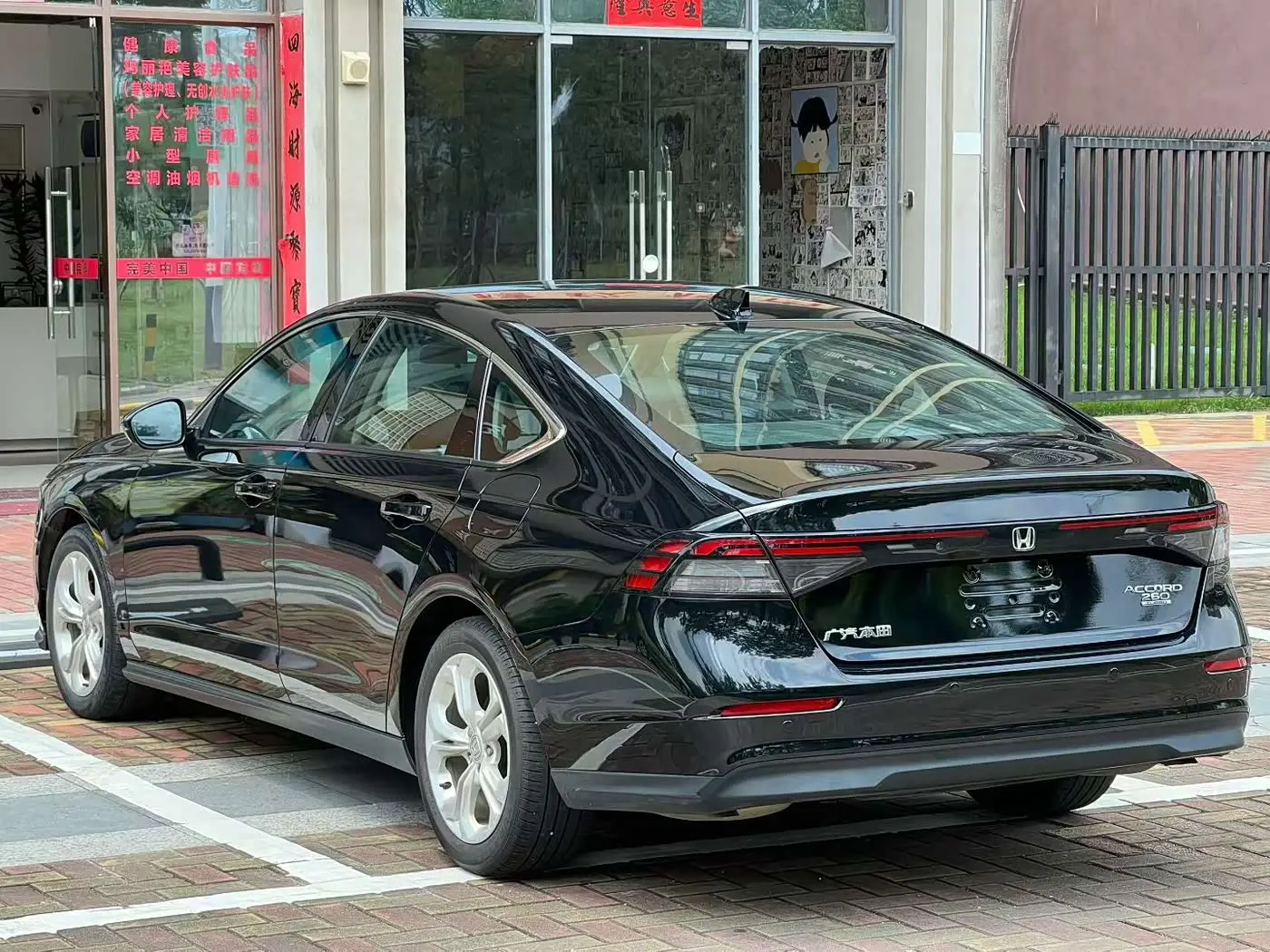 Honda Accord 2023 — Фото 7/9