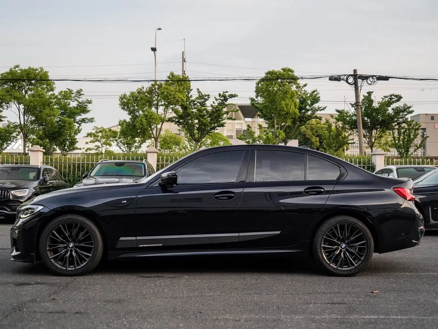BMW 3 Series 2021 — Photo 4/17