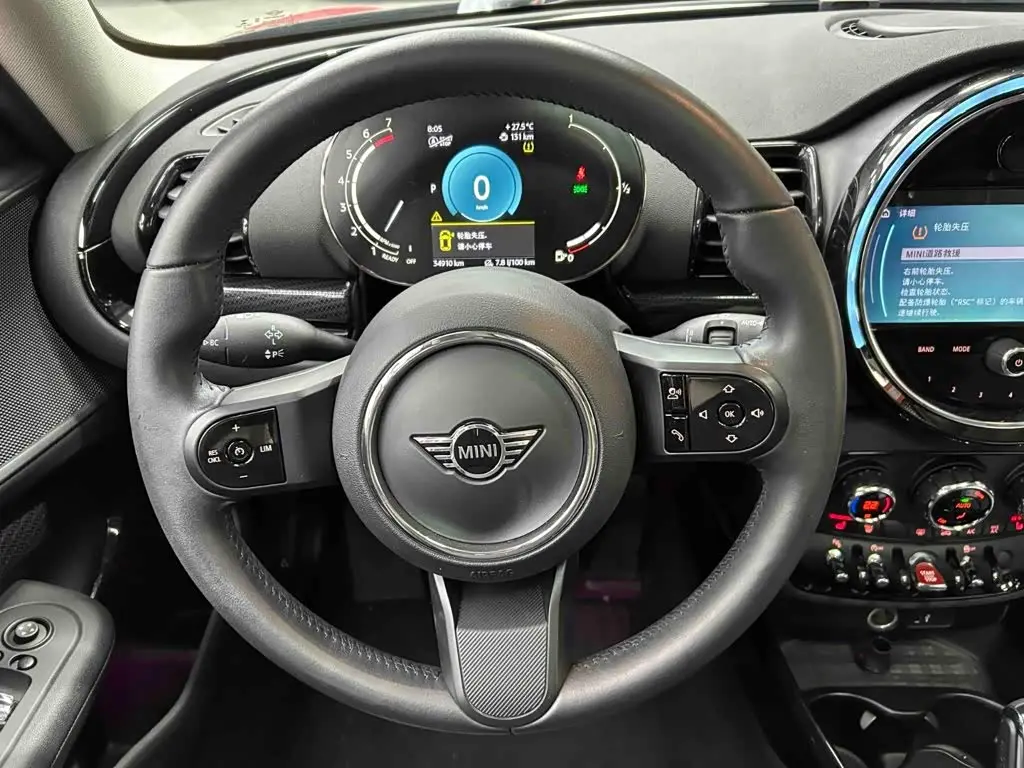 MINI CLUBMAN 2022 — Фото 8/20