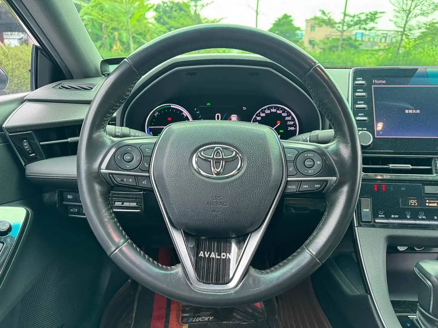 Toyota Avalon 2021 — Şəkil 10/15