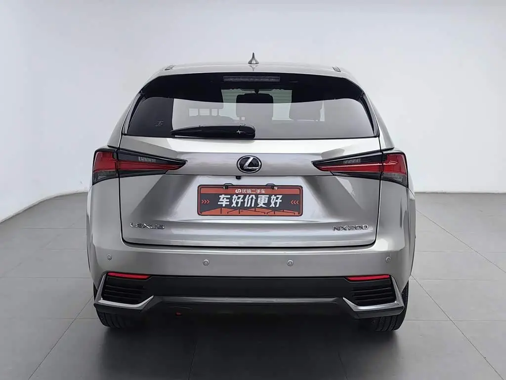 Lexus NX 2017 — Фото 4/20