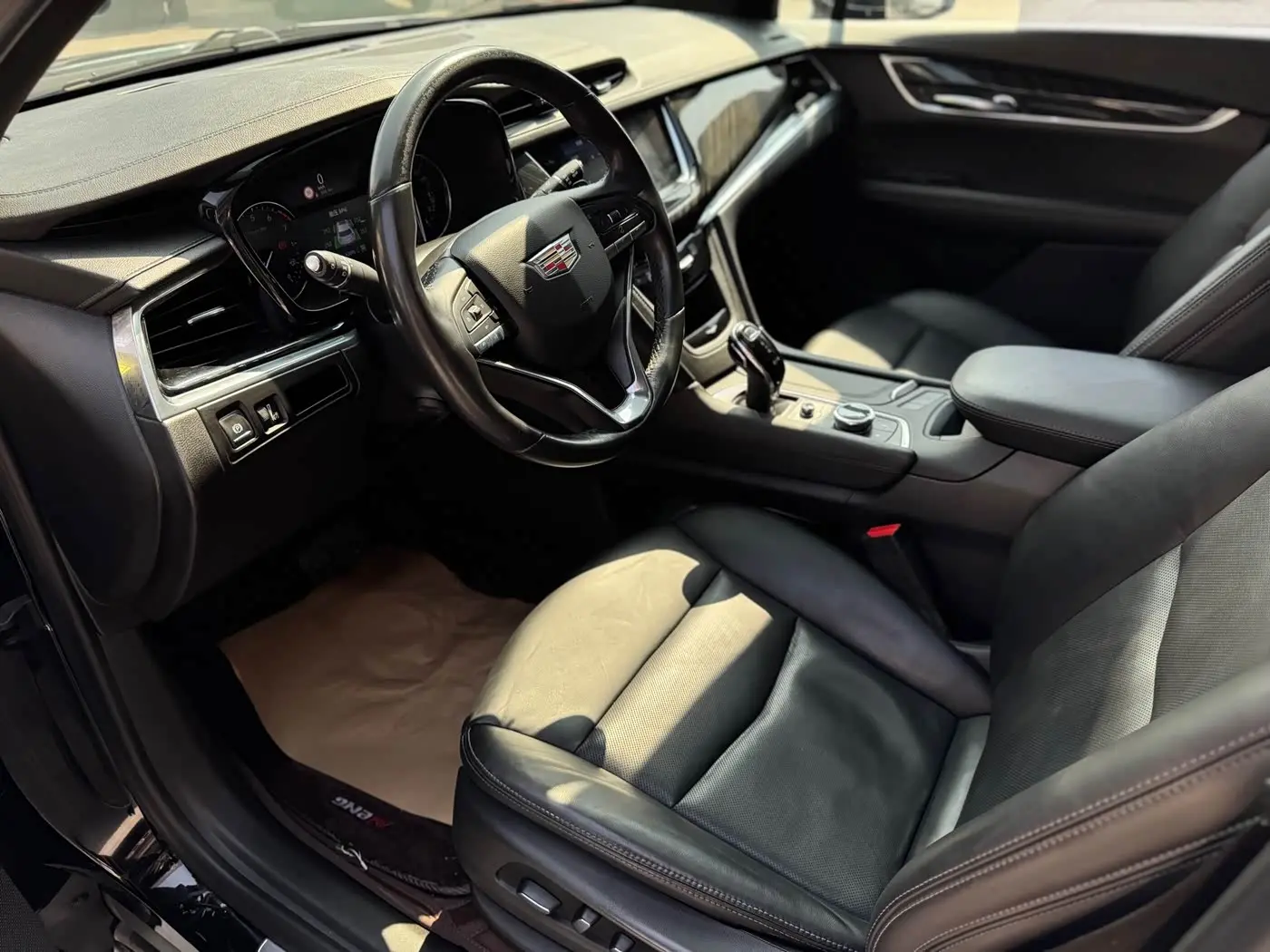 Cadillac XT6 2020 — Photo 9/20