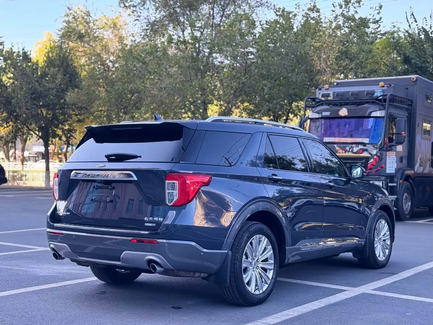 Ford Explorer 2021 — Şəkil 13/17