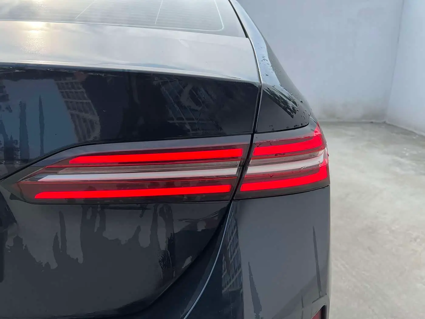 BMW 5 Series 2025 — Şəkil 10/14