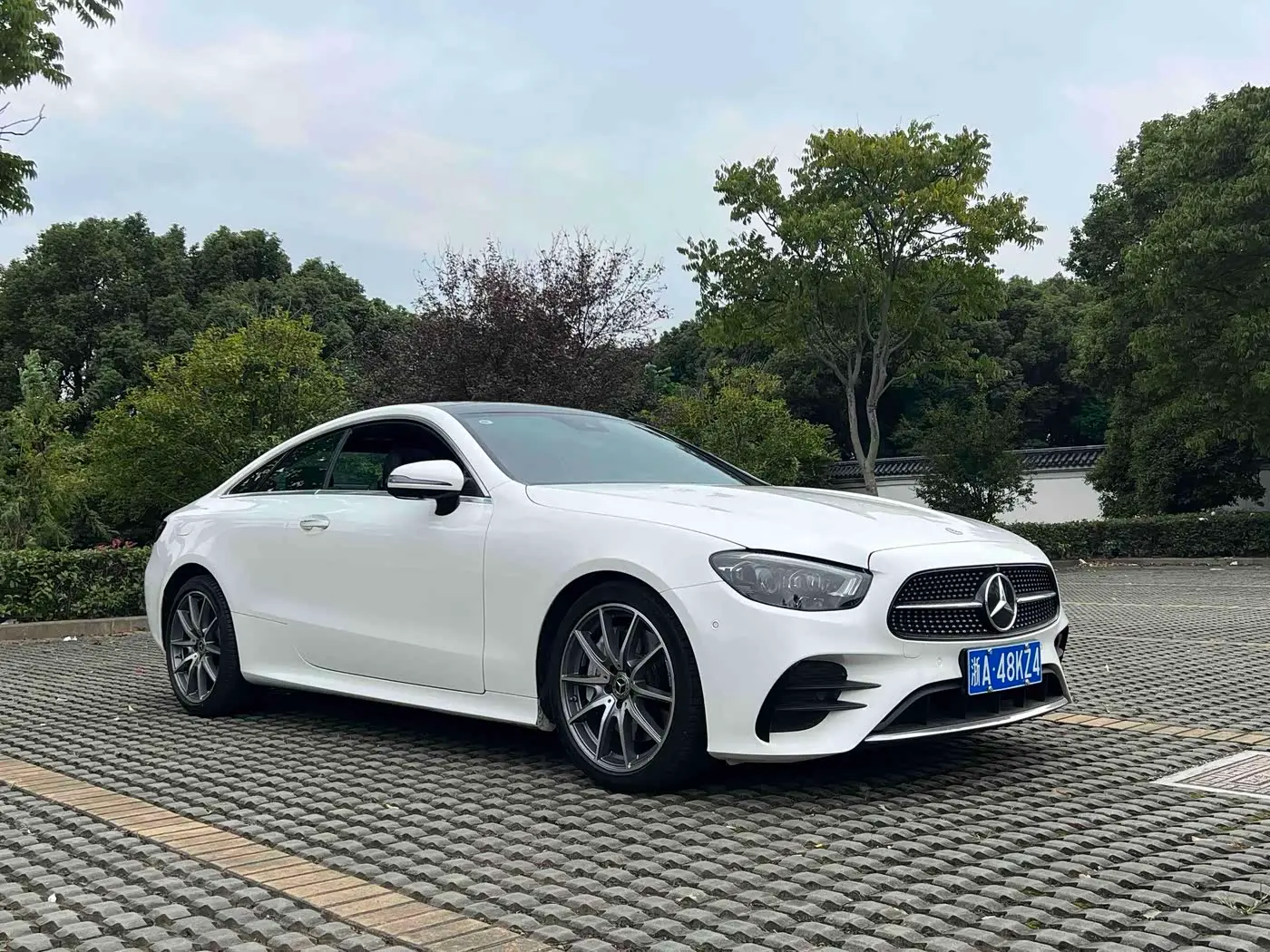 Mercedes-Benz E-Class 2022 — Фото 2/12