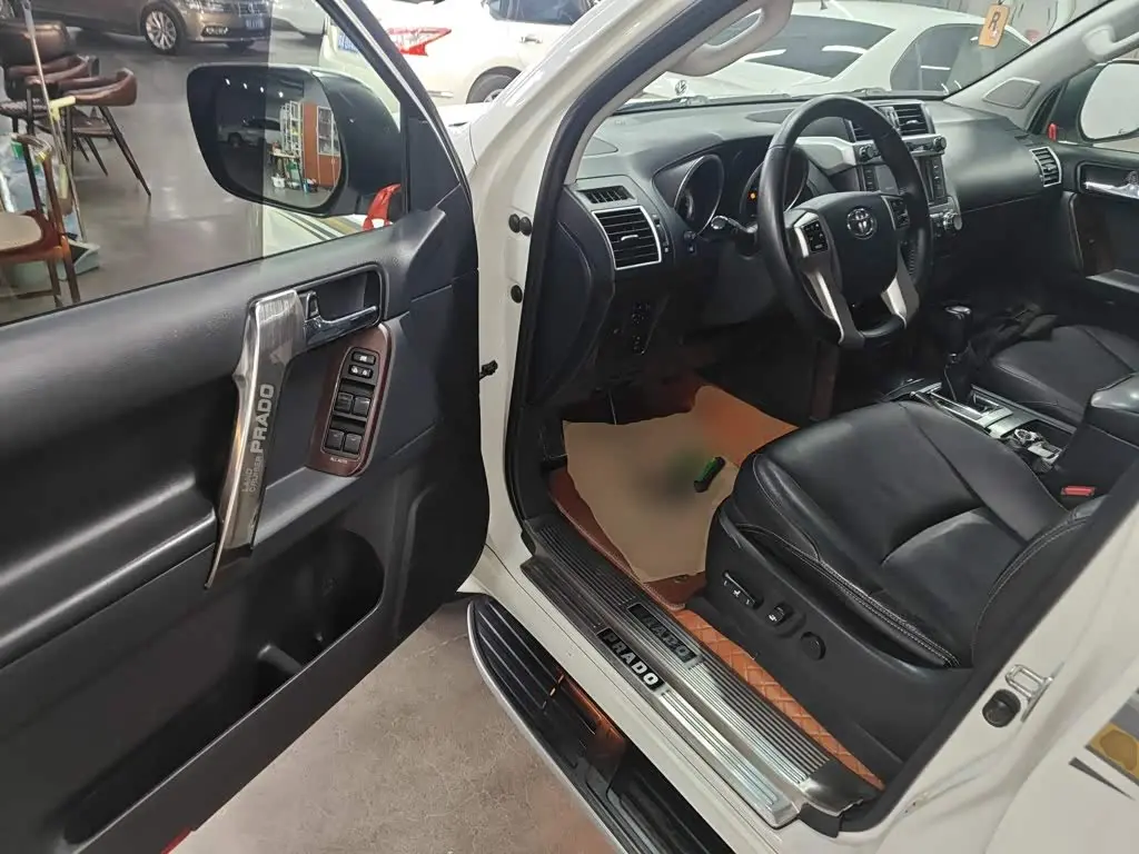 Toyota Prado 2016 — Photo 13/20