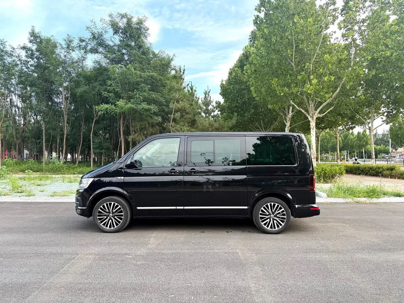 Volkswagen Multivan 2019 — Şəkil 3/20