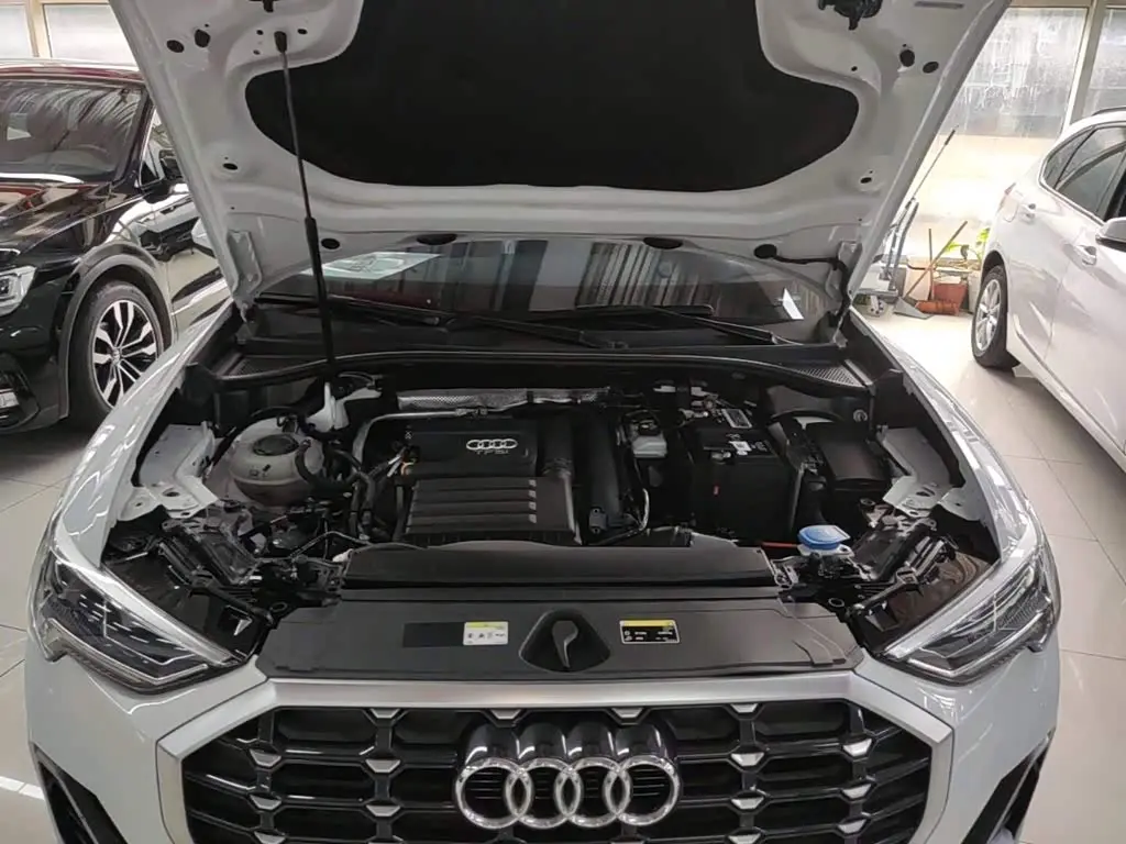 Audi Q3 2021 — Фото 20/20