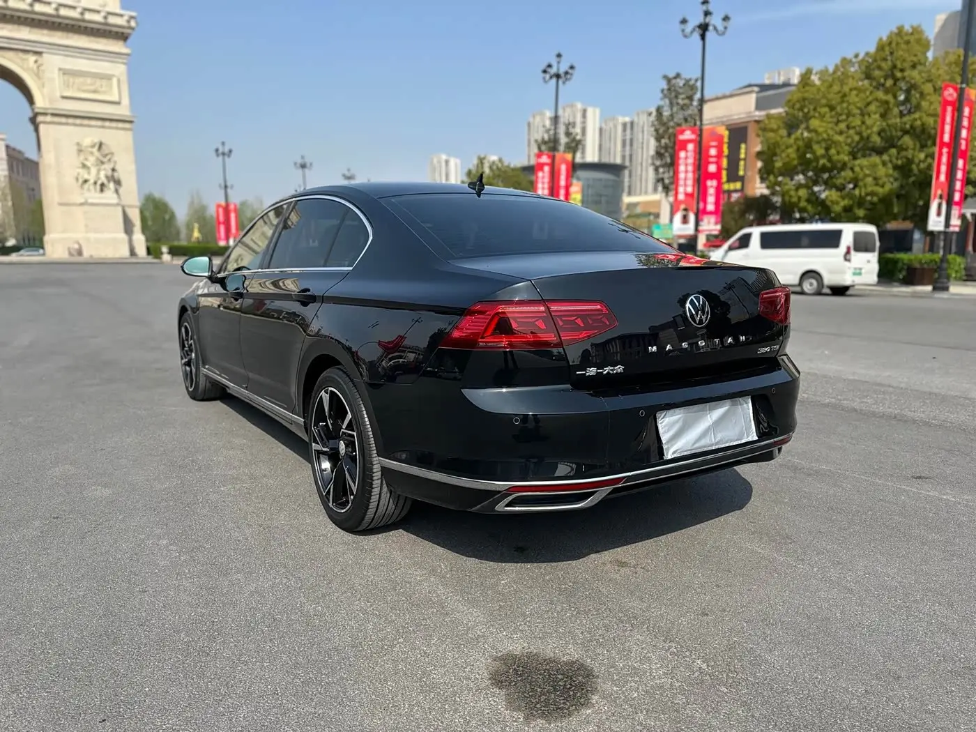 Volkswagen Magotan 2021 — Photo 15/17