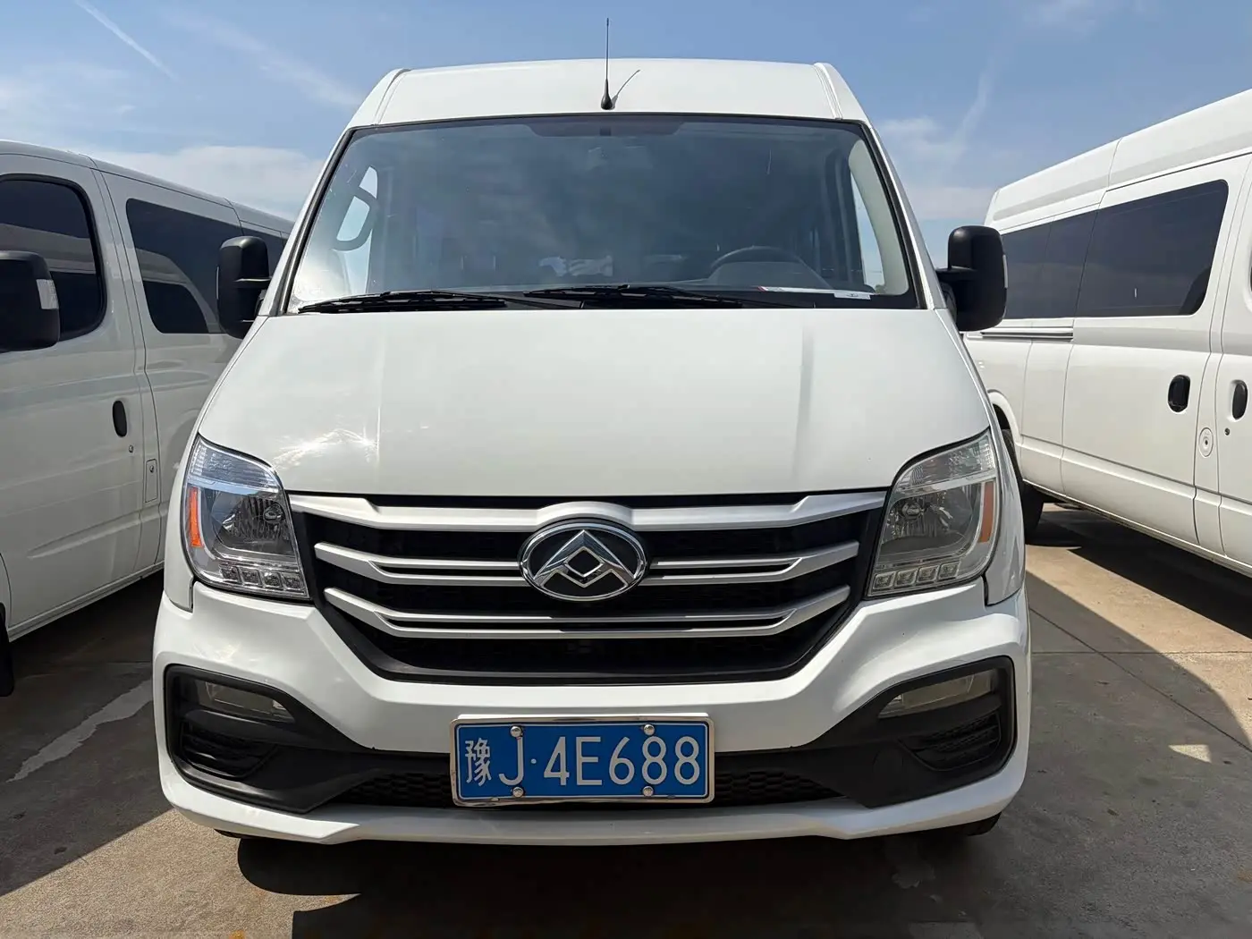 SAIC Maxus Xintu V80 2024 — Фото 2/9