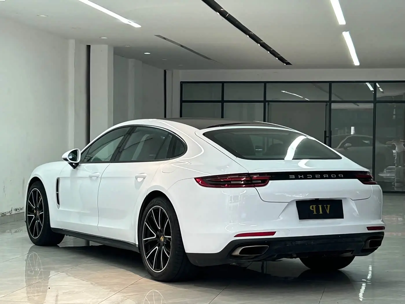 Porsche Panamera 2018 — Şəkil 7/10