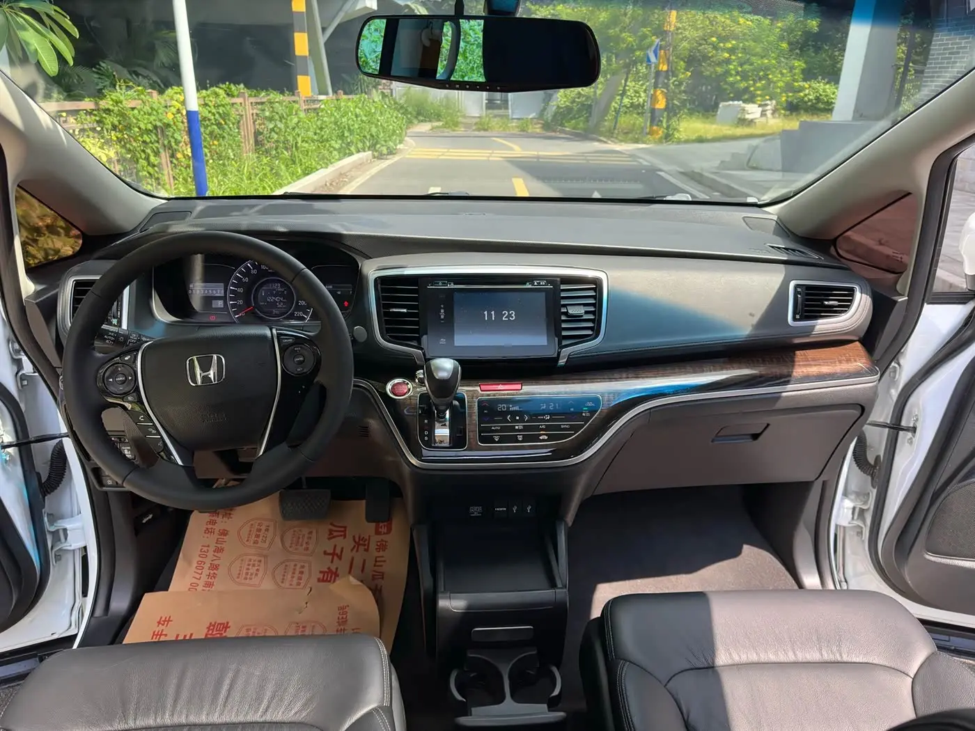 Honda Odyssey 2017 — Şəkil 18/20