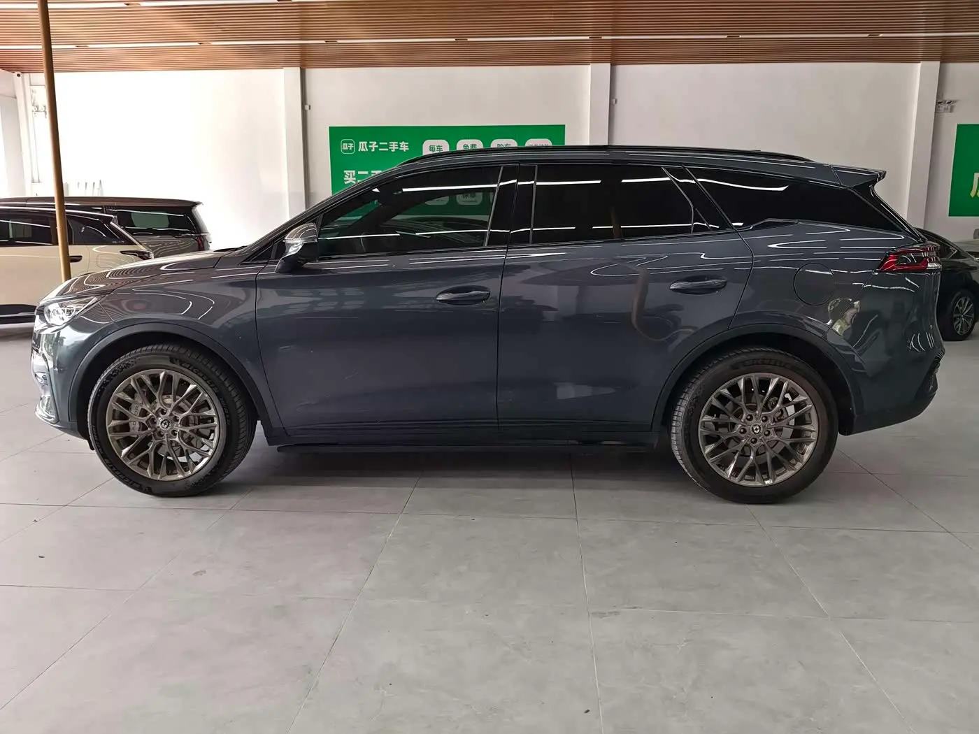 BYD Tang New Energy 2023 — Şəkil 6/18