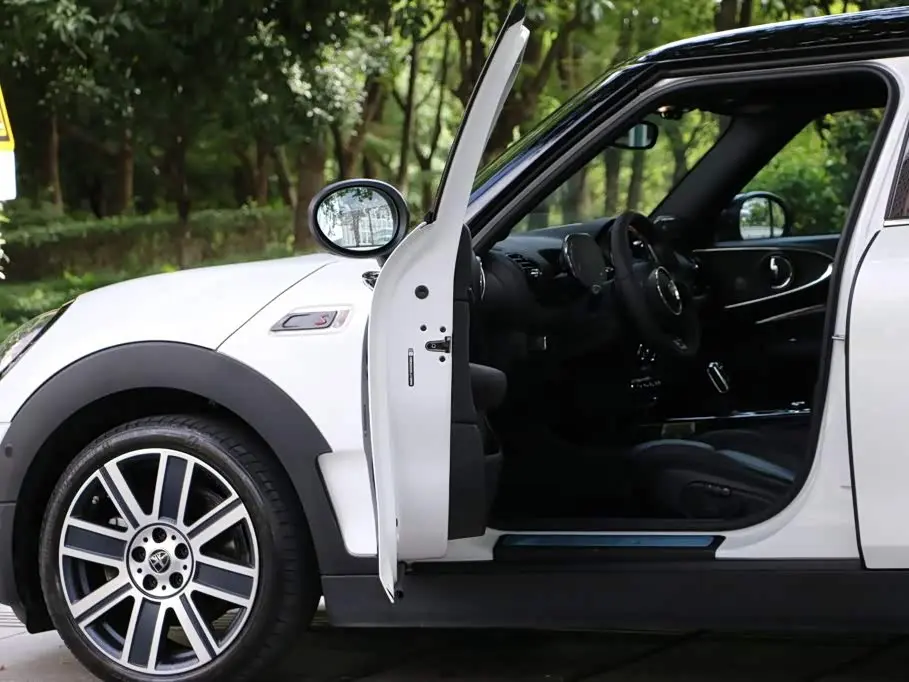 MINI CLUBMAN 2024 — Şəkil 20/20