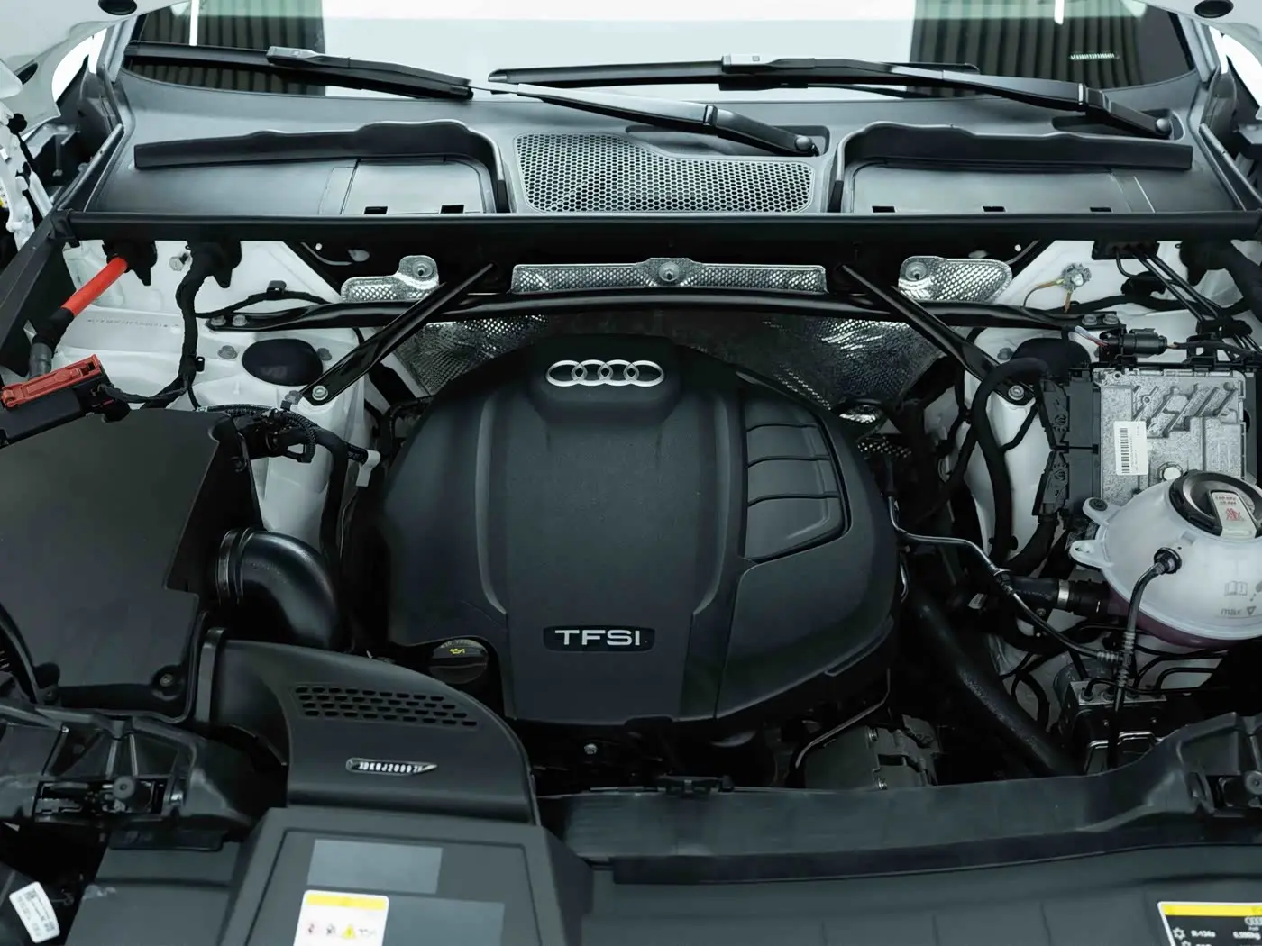 Audi Q5L 2023 — Фото 16/16