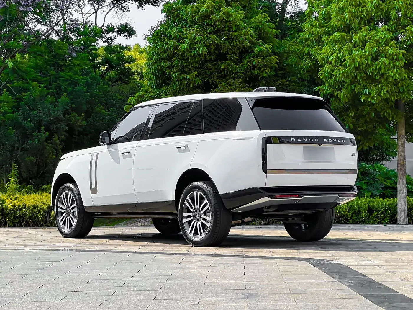 Land Rover Range Rover 2024 — Фото 4/20