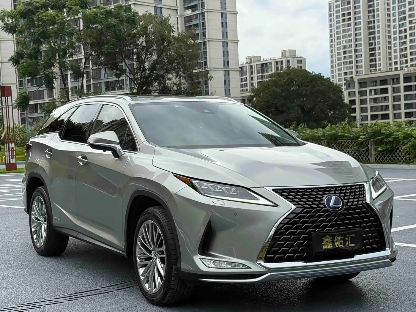 Lexus RX, 2021
