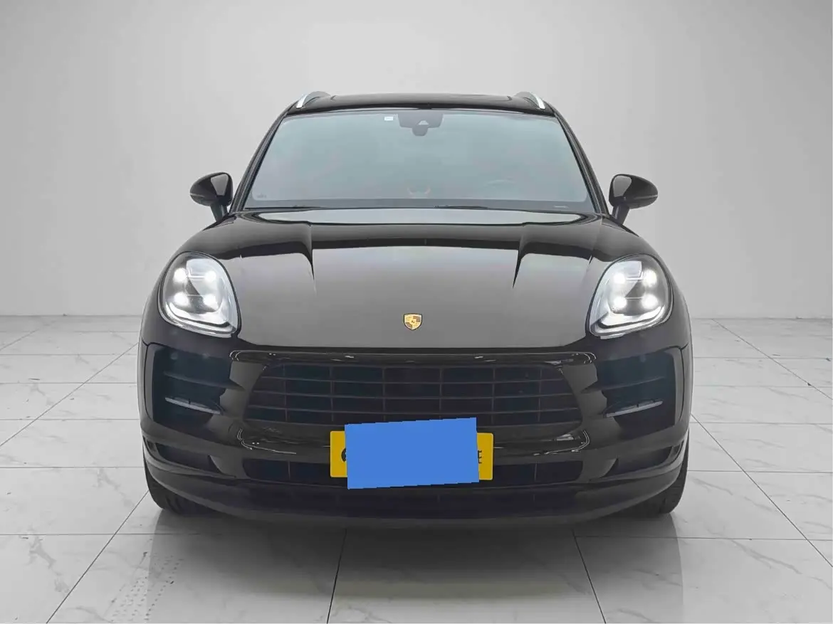 Porsche Macan 2021 — Photo 2/16