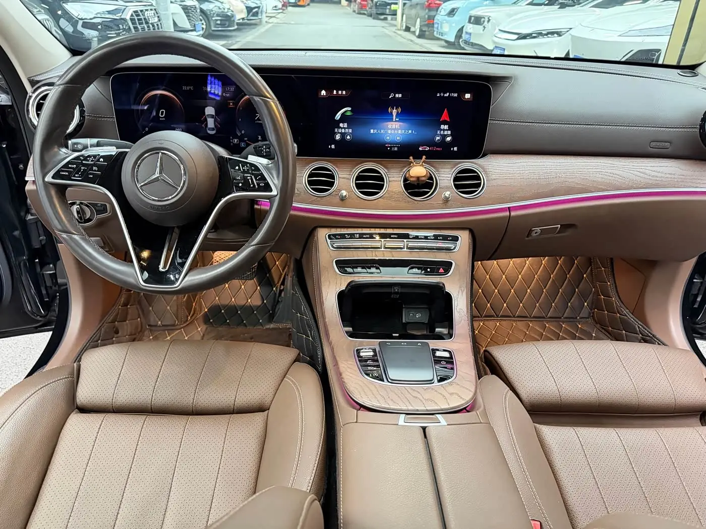 Mercedes-Benz E-Class 2022 — Фото 17/20
