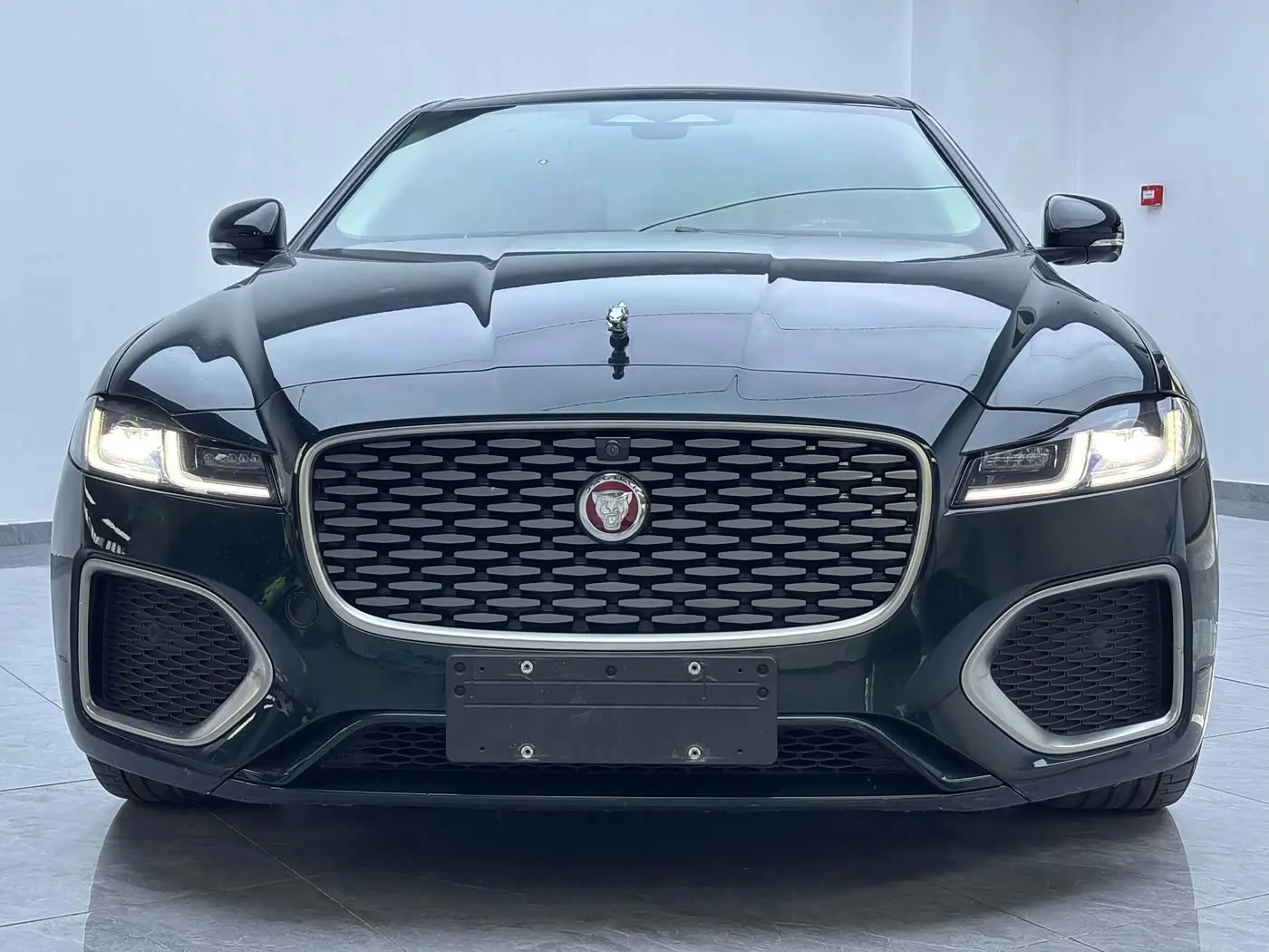 Jaguar XFL 2024 — ფოტო 2/9