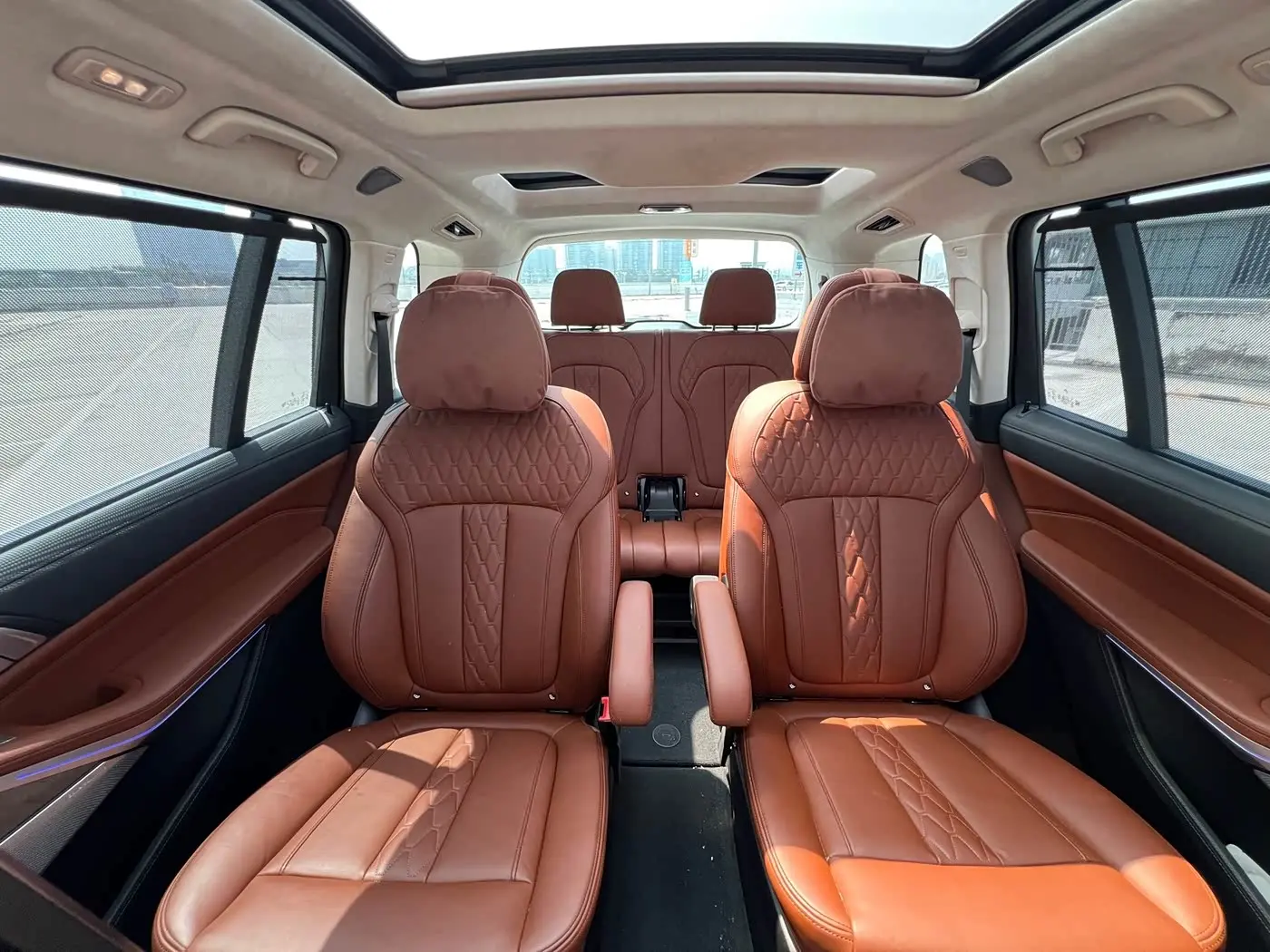 BMW X7 2021 — Фото 10/16
