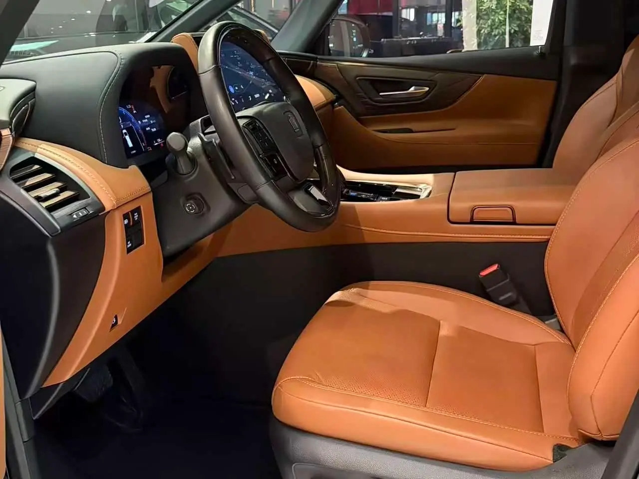 Toyota Vellfire 2024 — Photo 6/17