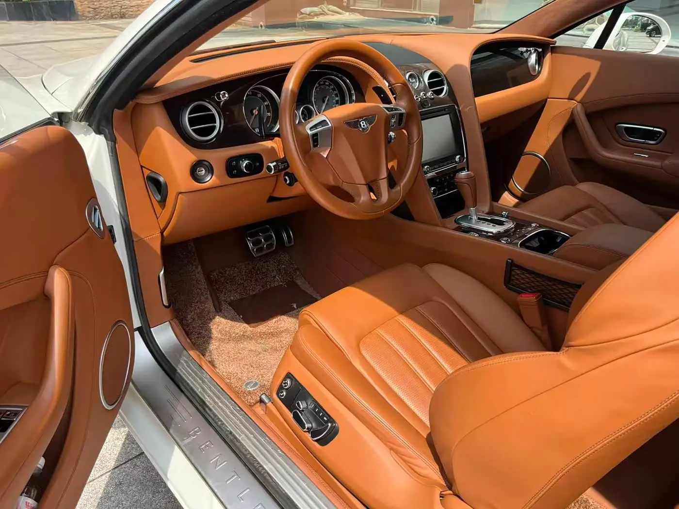 Bentley Continental 2014 — Şəkil 4/10