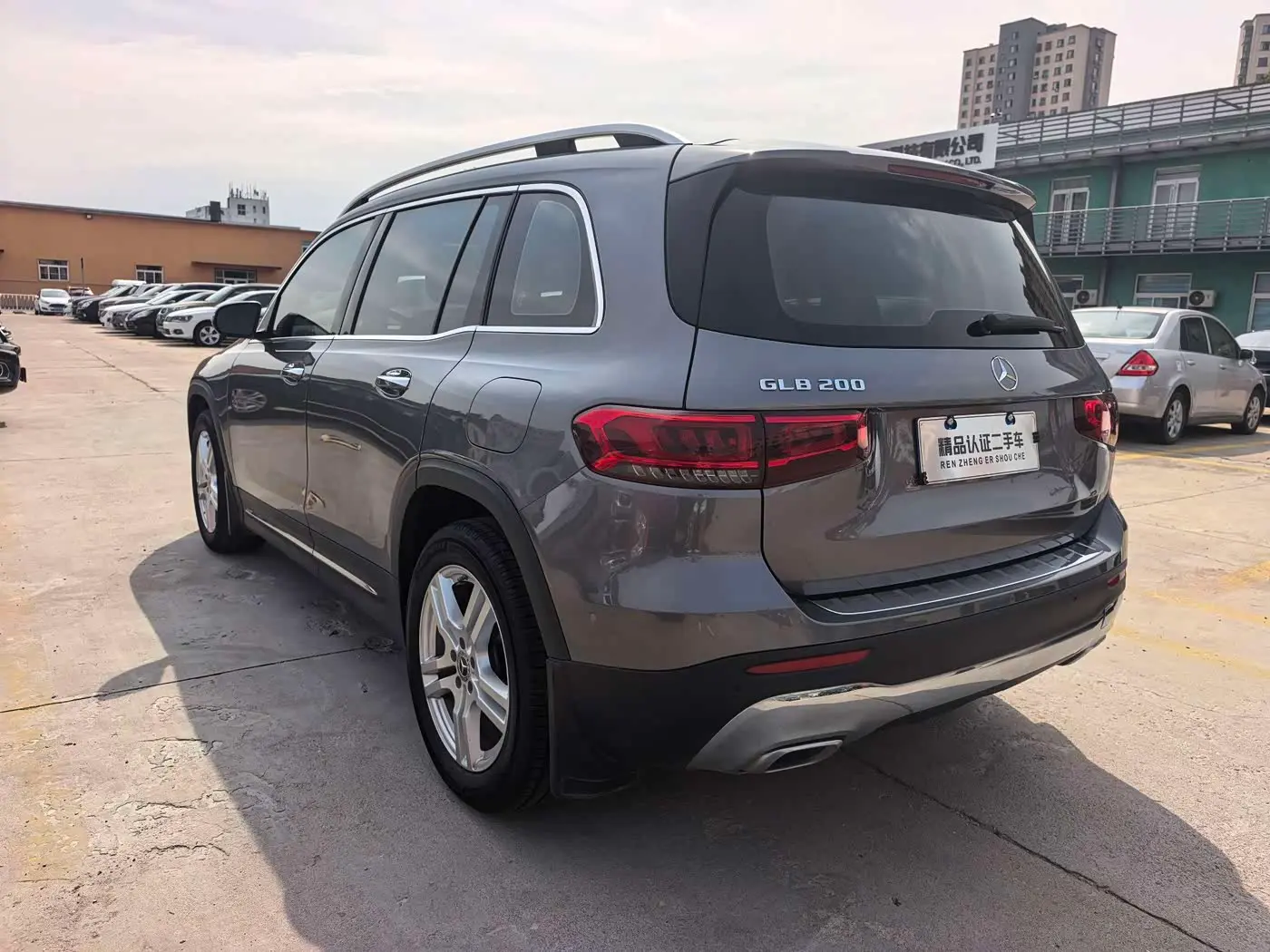 Mercedes-Benz GLB 2021 — Фото 4/18