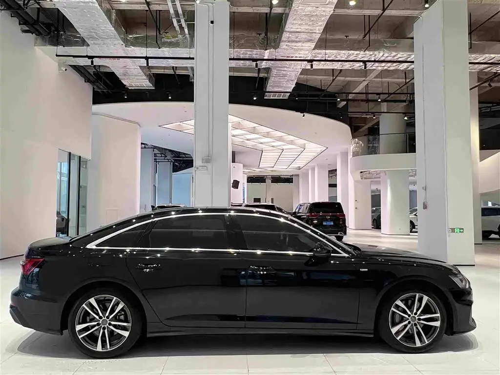 Audi A6L 2020 — Фото 11/20