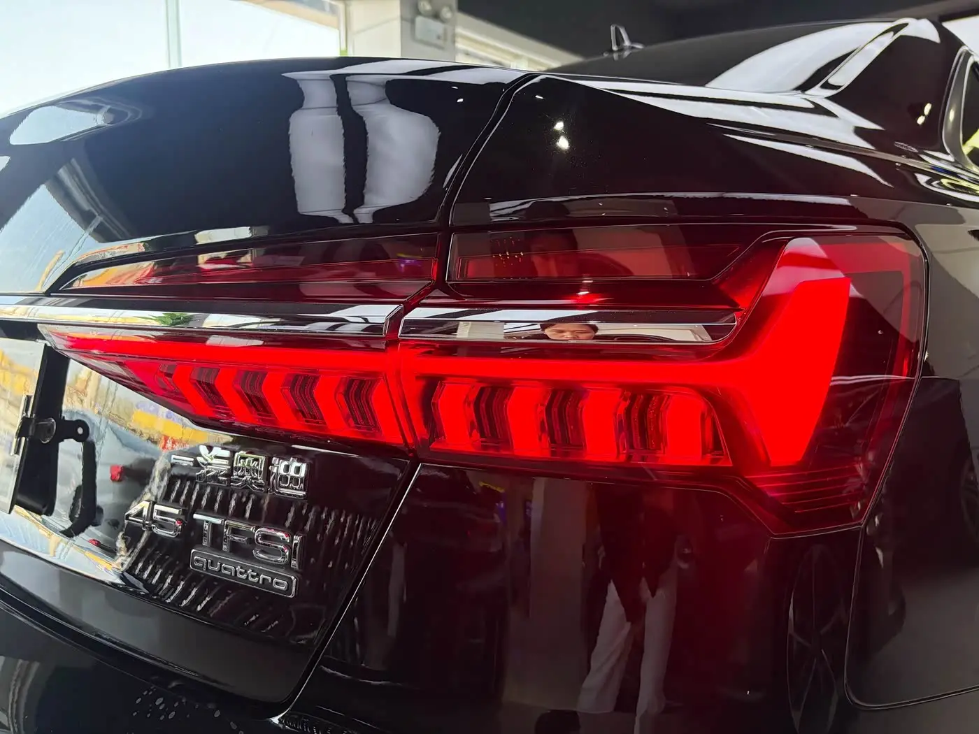 Audi A6L 2022 — ფოტო 17/17