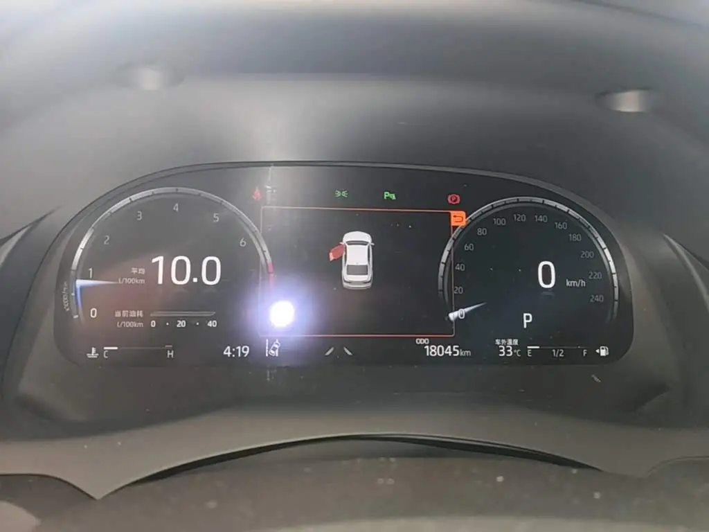 Toyota Camry 2023 — Şəkil 12/20