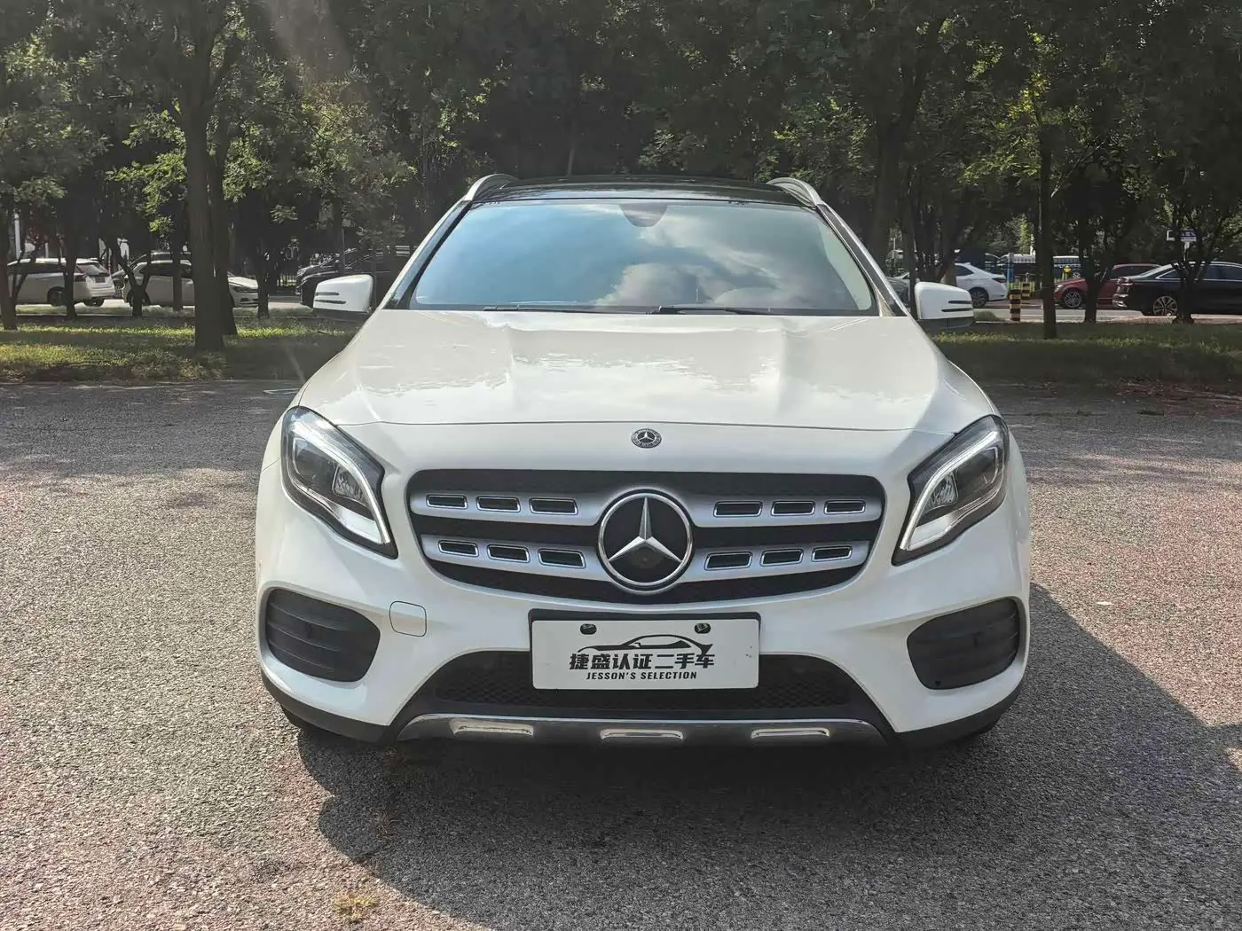 Mercedes-Benz GLA 2019 — Photo 2/16