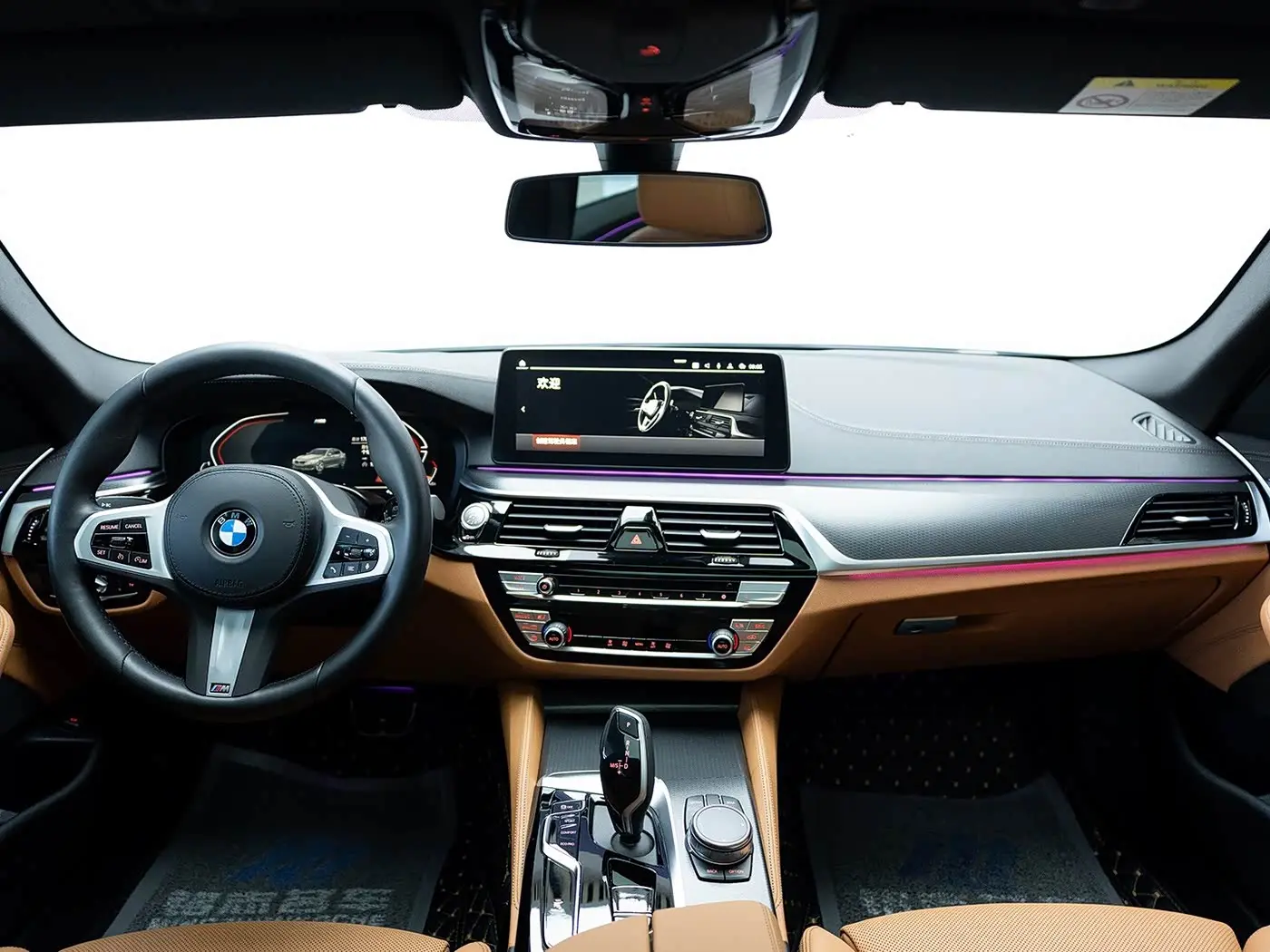 BMW 5 Series 2023 — Photo 16/19