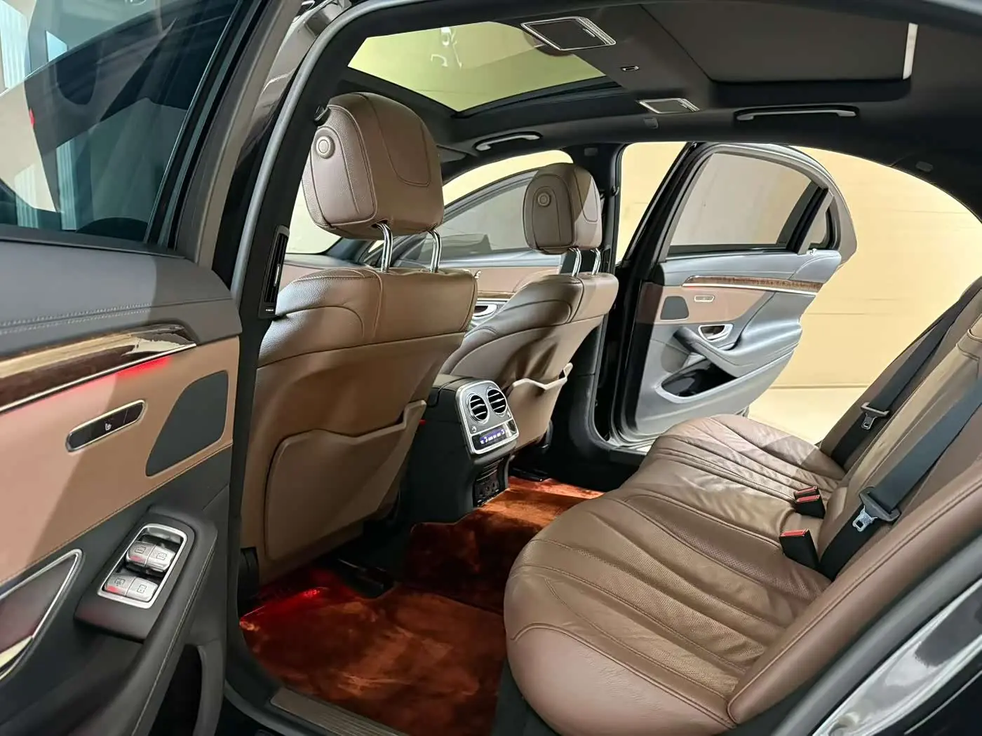 Mercedes-Benz S-Class 2014 — Photo 6/6