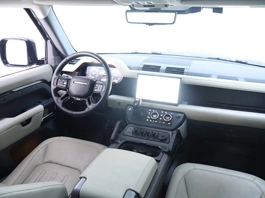Land Rover Defender 2022 — ფოტო 20/20