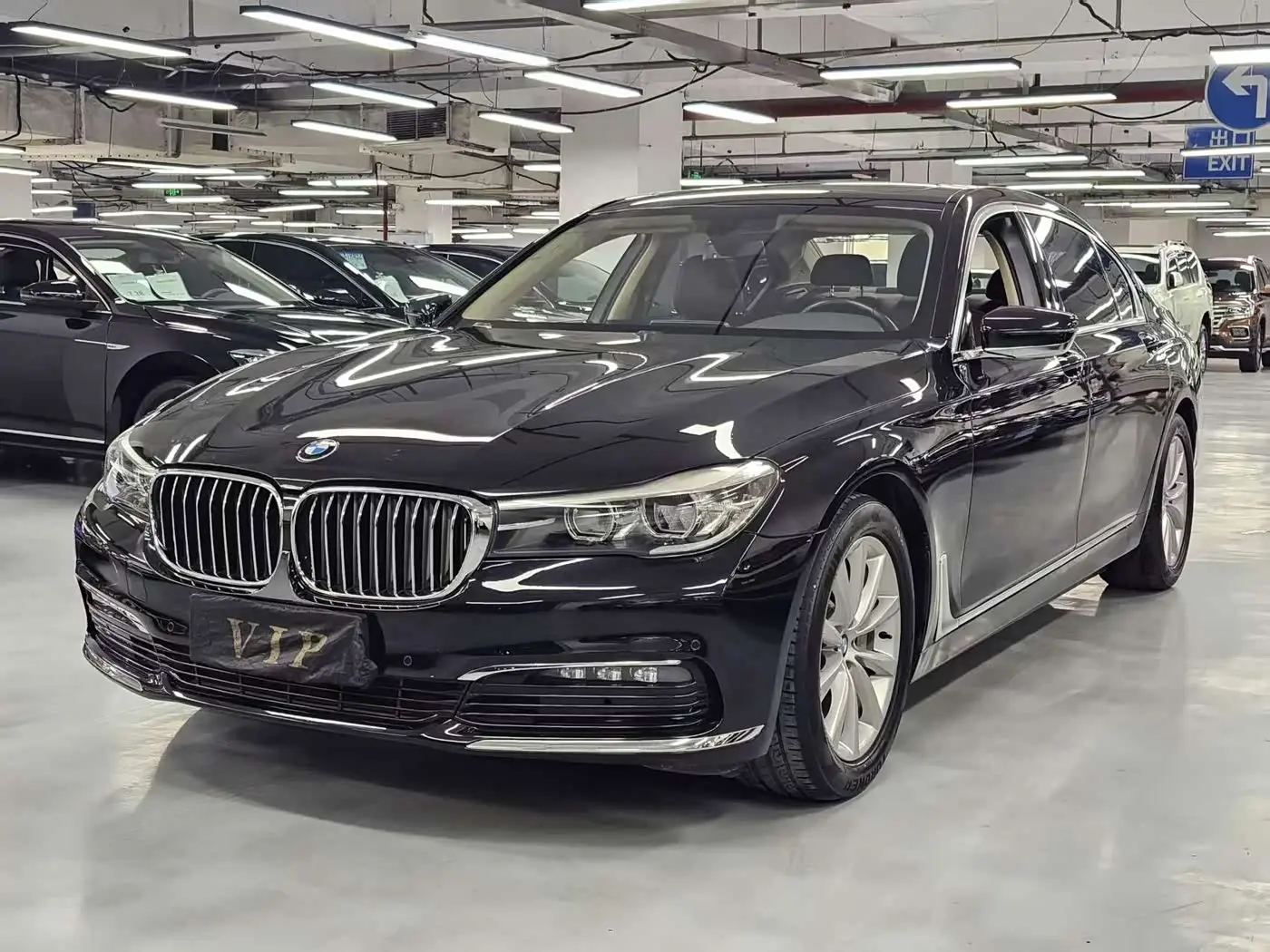 BMW 7 Series 2017 — Şəkil 1/19