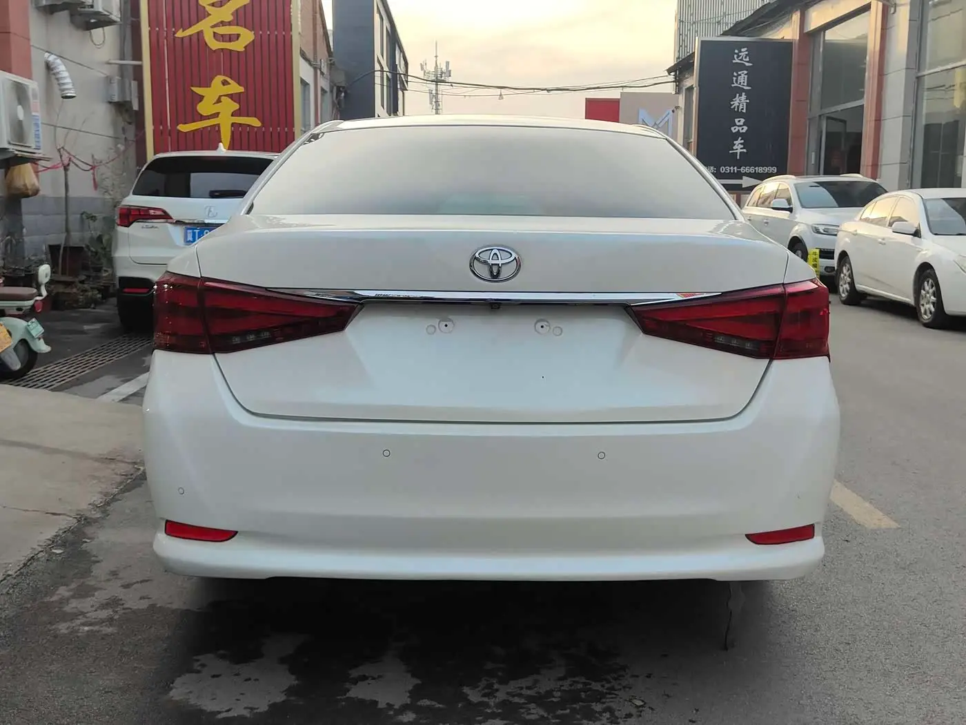 Toyota Crown 2015 — ფოტო 5/12