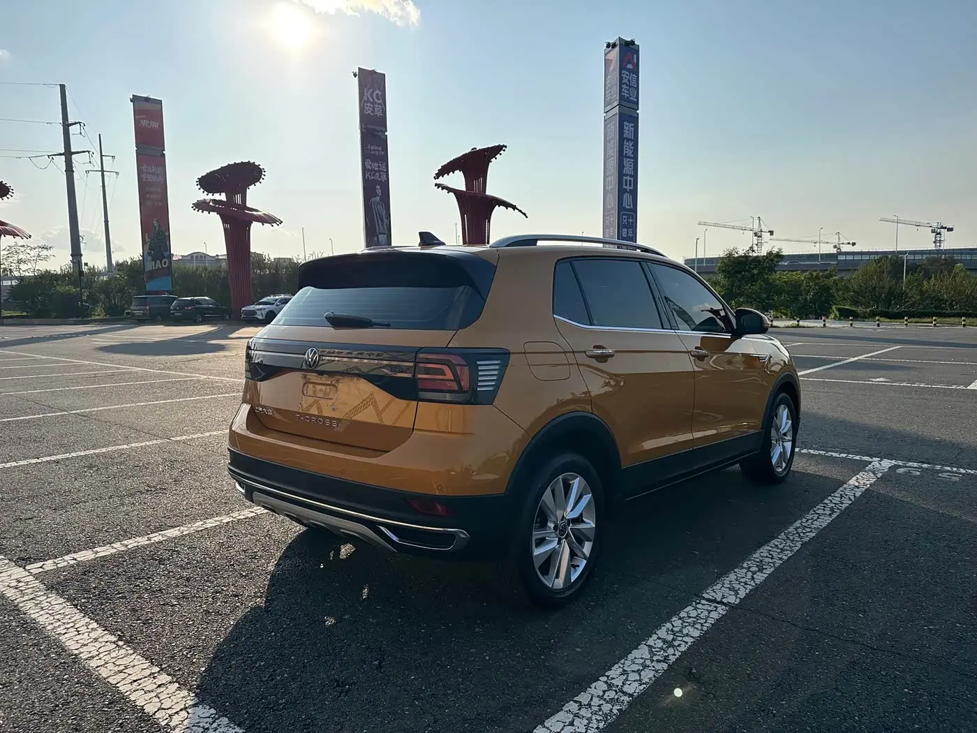 Volkswagen T-Cross 2023 — Photo 9/16