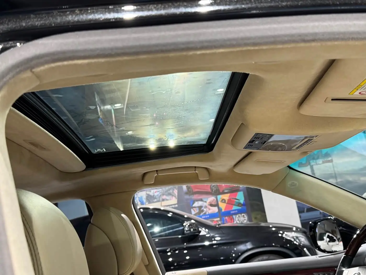 Lexus LS 2011 — Photo 12/12