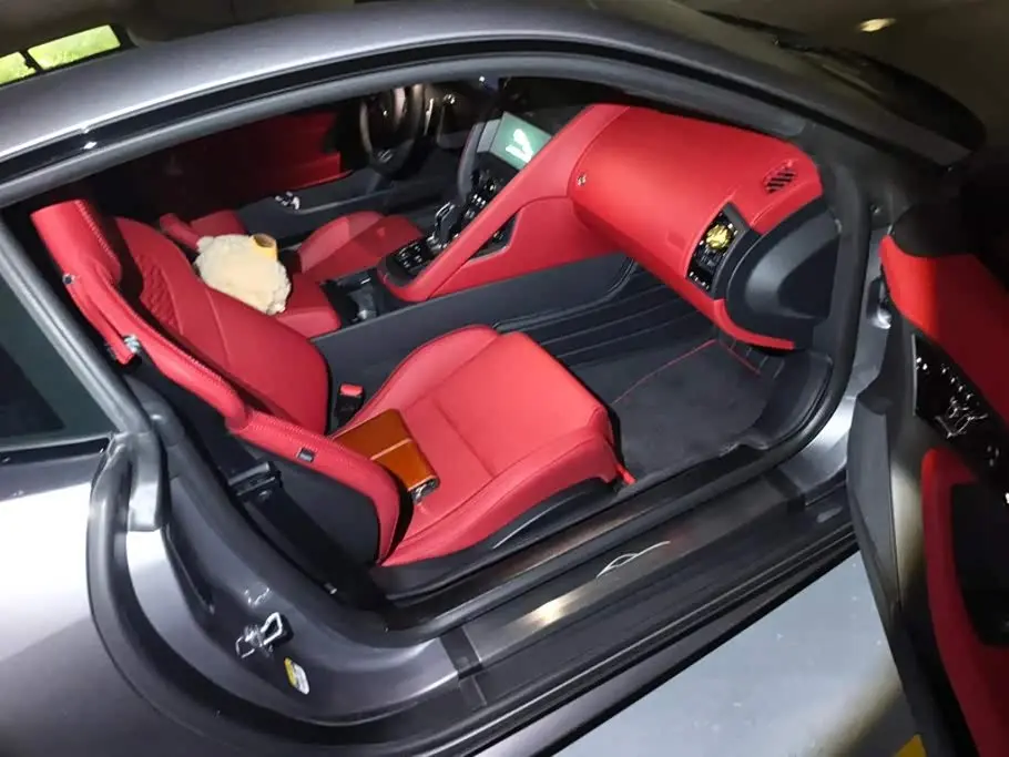 Jaguar F-TYPE 2024 — Photo 8/16