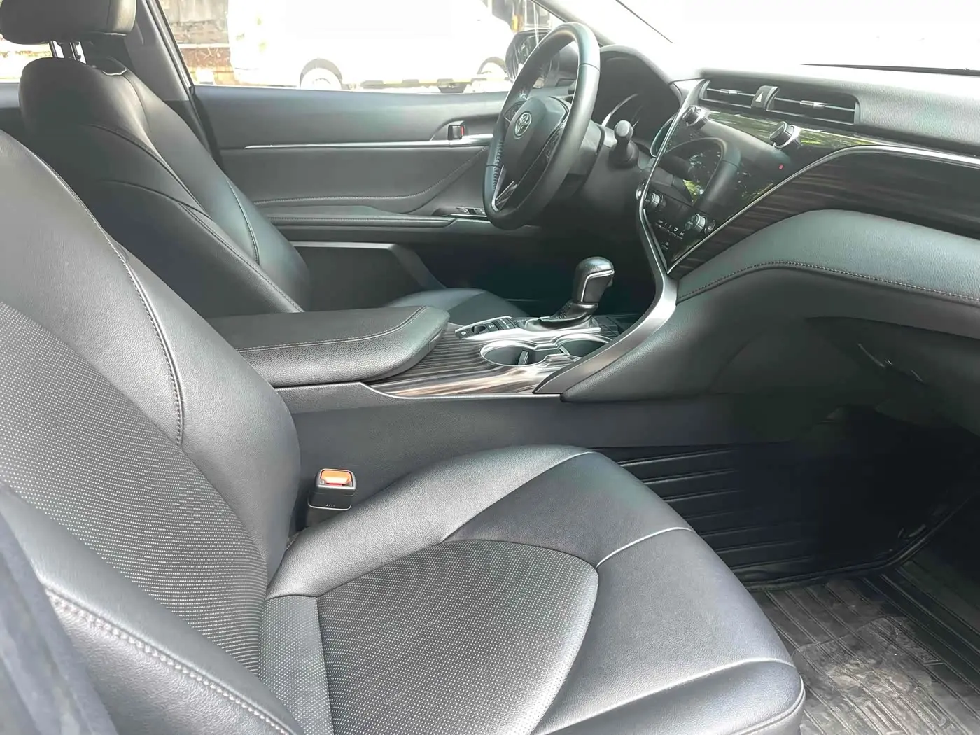 Toyota Camry 2021 — Şəkil 7/10