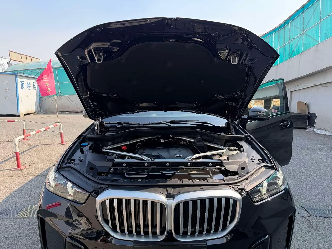 BMW X5 2025 — Photo 18/18