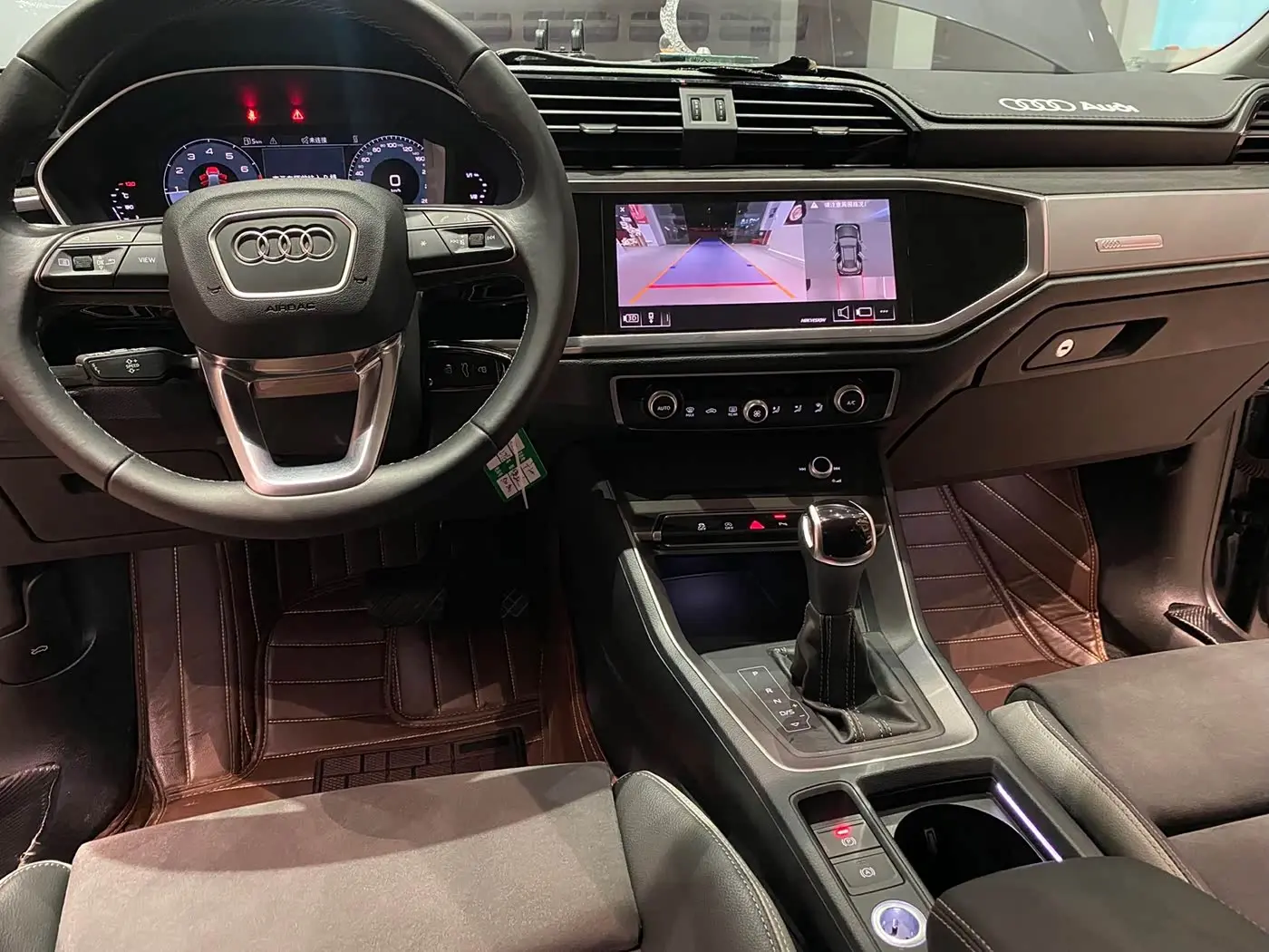 Audi Q3 2022 — Photo 15/20