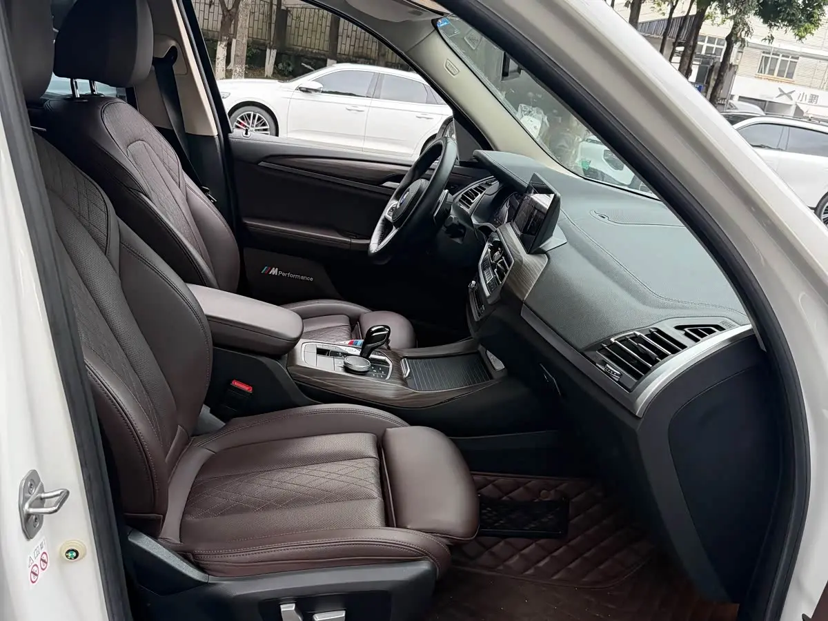 BMW X3 2022 — Şəkil 17/17