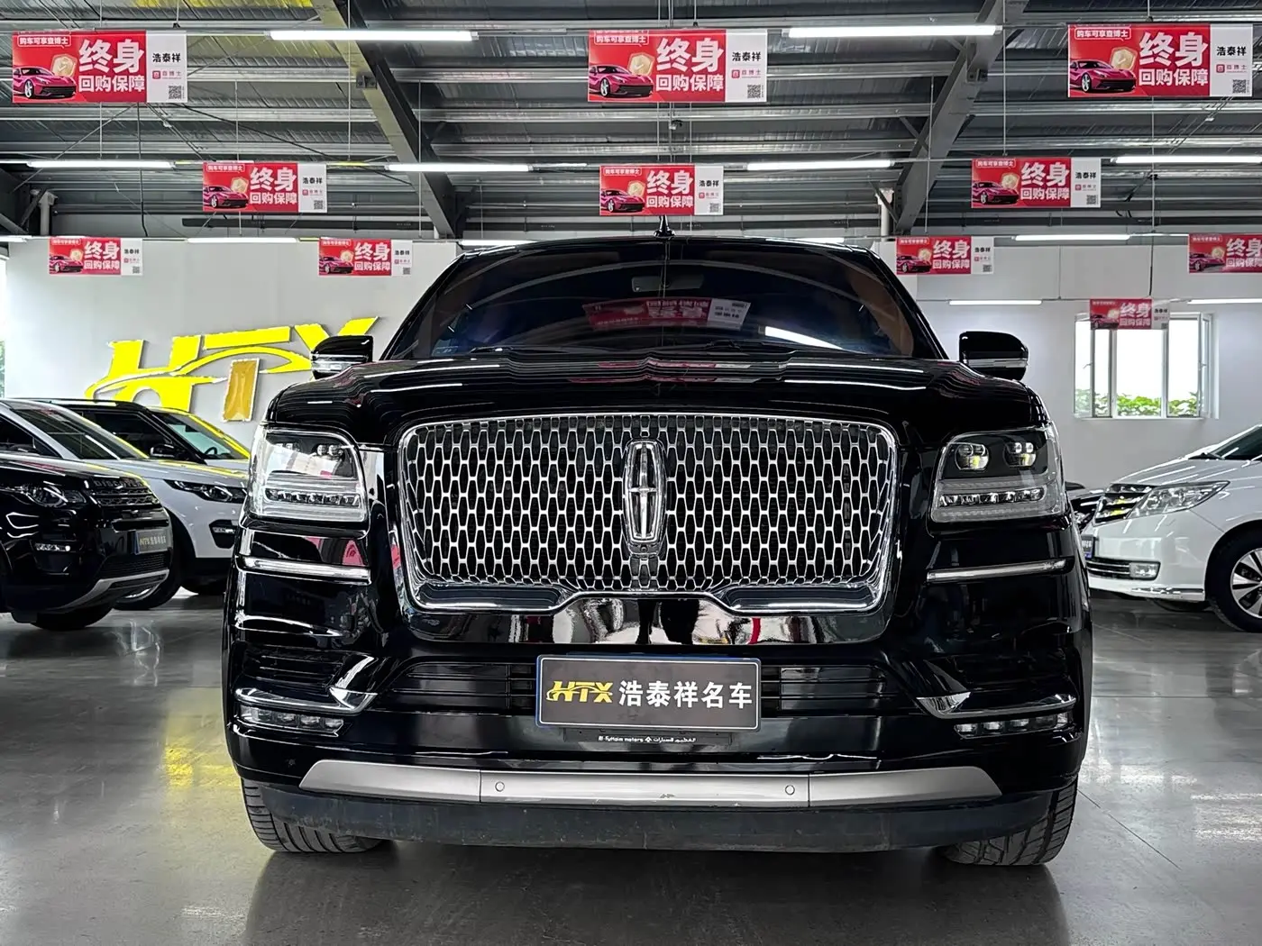 Lincoln Navigator 2019 — Şəkil 2/9