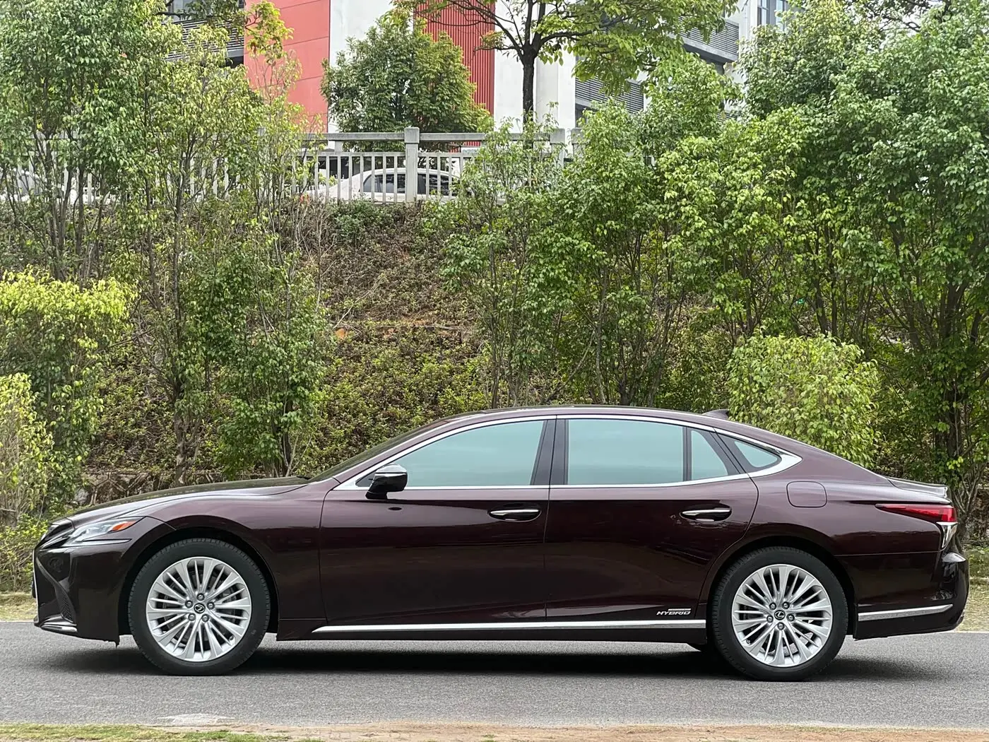 Lexus LS 2019 — Фото 4/20