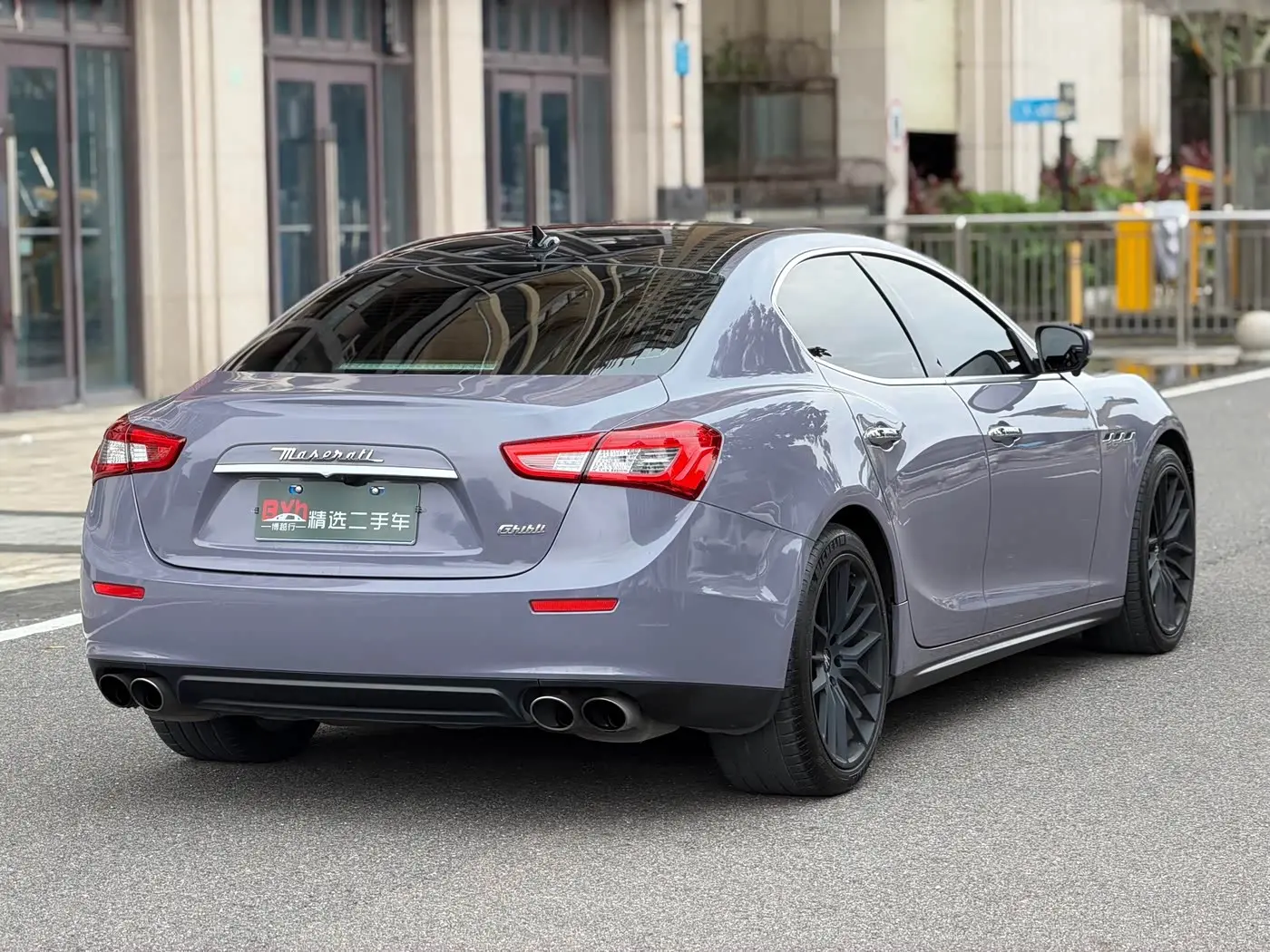 Maserati Ghibli 2017 — Фото 6/20