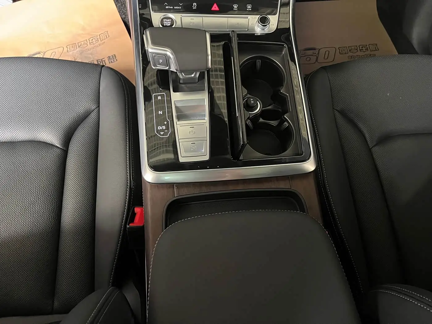 Audi Q7 2025 — Photo 14/17