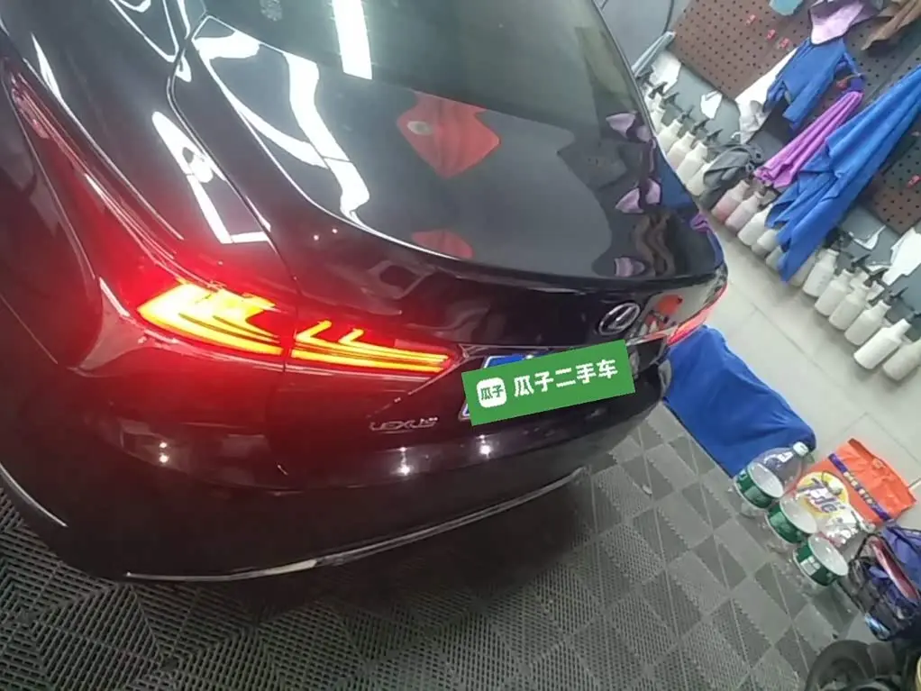Lexus LS 2020 — Photo 6/20